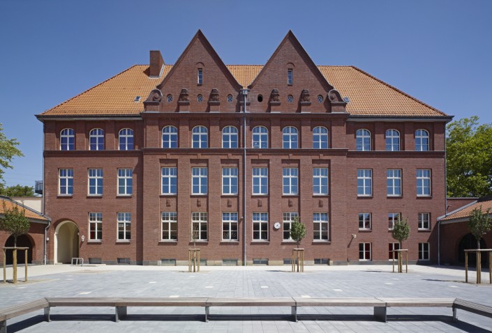 Hauptschule Bernburgerstraße Hauptschule Bernburgerstraße