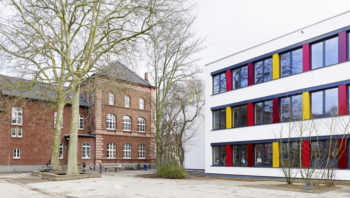 Umbau und Erweiterung der Albert-Schweitzer-Realschule, Krefeld, SSP Architekten Umbau und Erweiterung der Albert-Schweitzer-Realschule, Krefeld, SSP Architekten