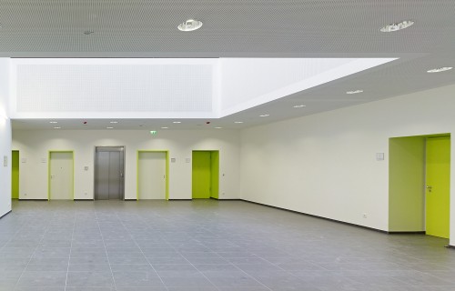 Eingangsfoyer (Foto: Jörg Hempel)