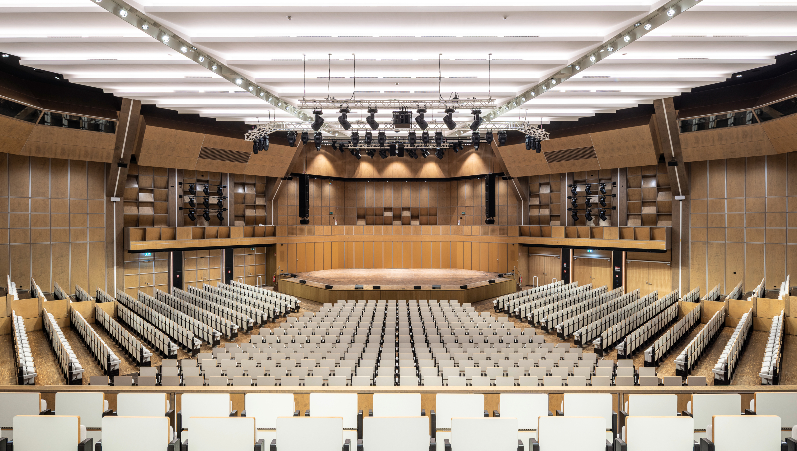 Stadthalle_KA_1500x8503
