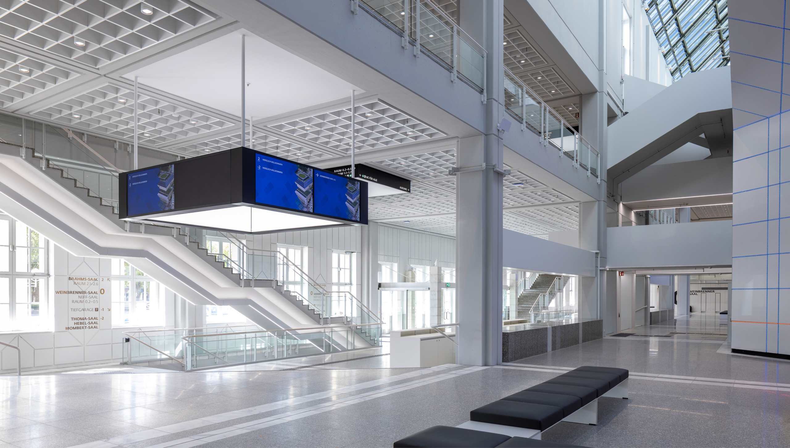 Stadthalle_KA_1500x8507