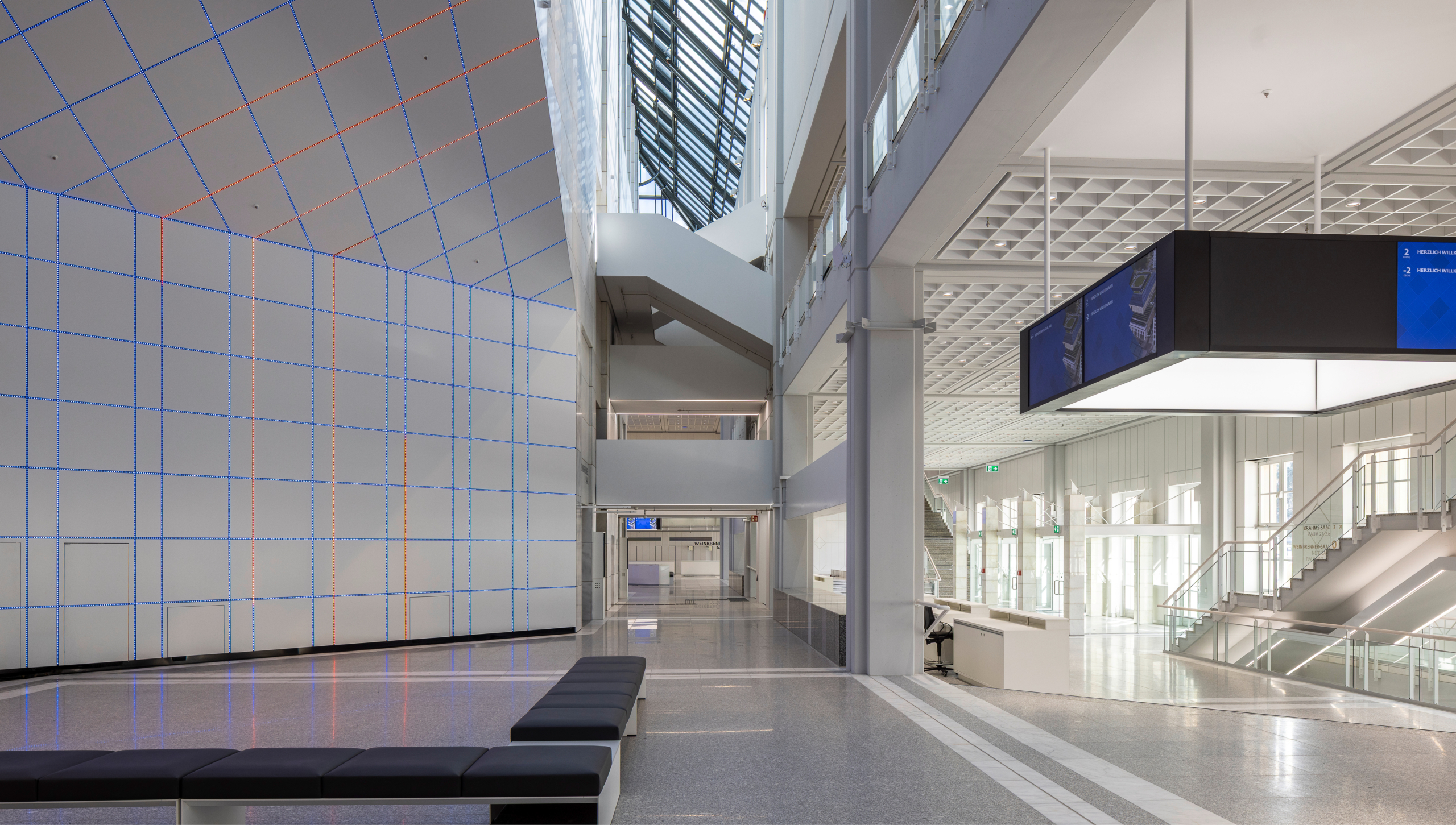 Stadthalle_KA_1500x8508